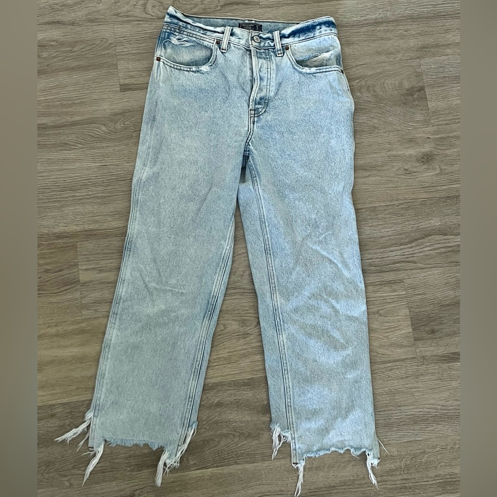 Abercrombie Vintage Straight Denim Jeans Distressed Light-wash 27 / 4